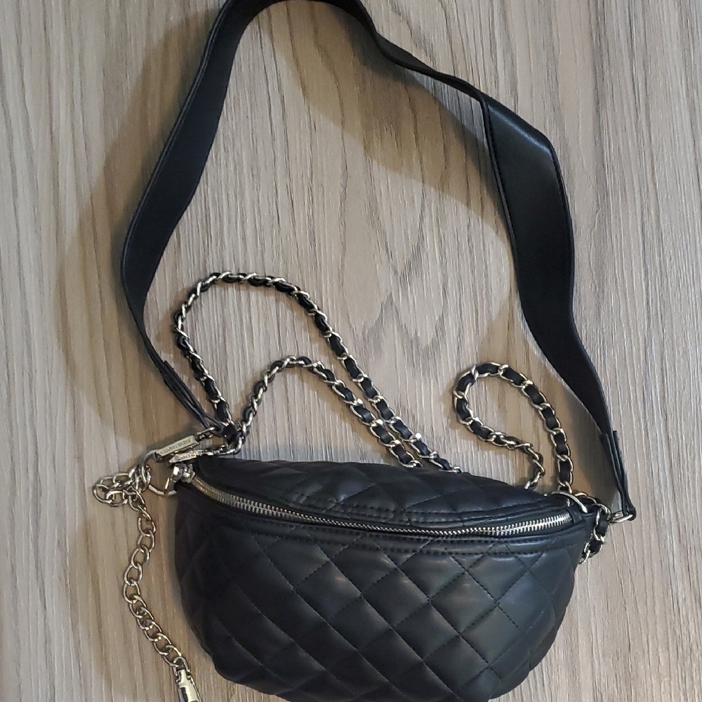 Steve Madden Black Quilted Crossbody Bag